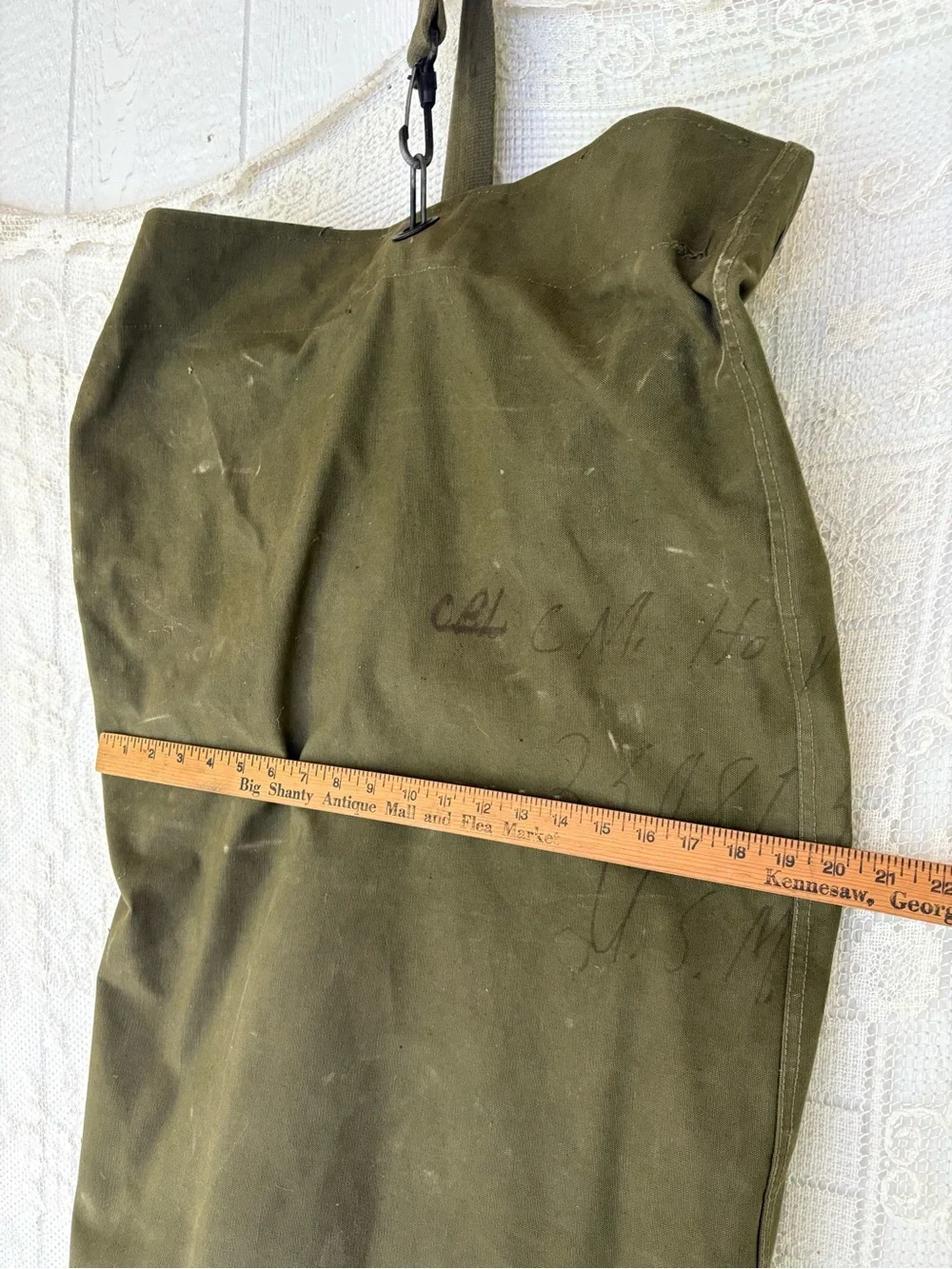 Vintage US military duffel bag Oilve Green sturdy olive